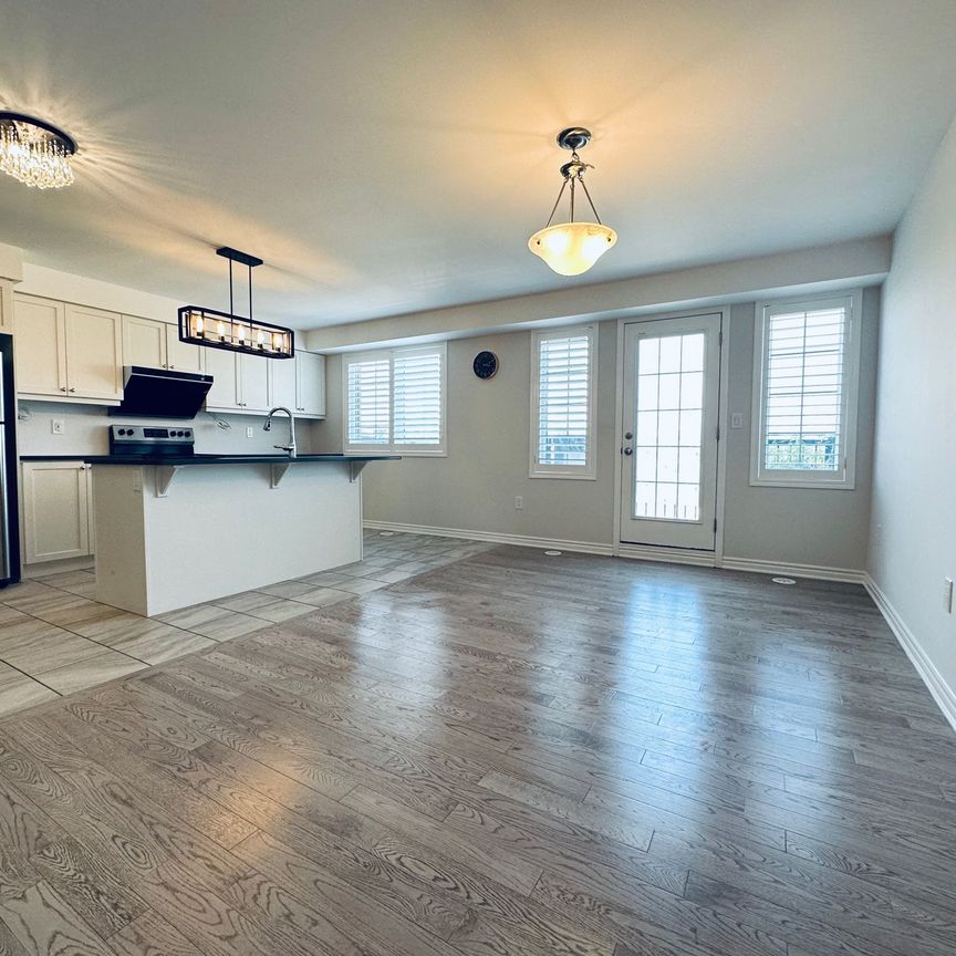 For Lease - 91 Mcalister Avenue, Richmond Hill, Ontario - Photo 1