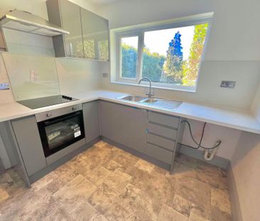 Hillsway Crescent, Mansfield, NG18 - Photo 3