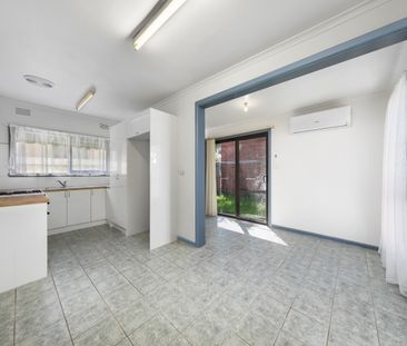 Updated and Low-Maintenance Living in a Prime Lalor Location - Photo 5