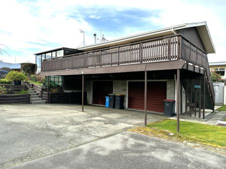 A Great Family Home - Photo 5