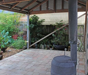 SPACIOUS HOME IN QUIET LOCATION - Photo 4