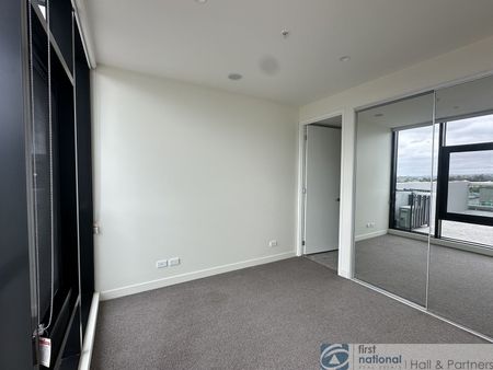 Welcome to THE LONSDALE - Photo 3