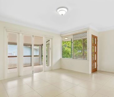 Comfortable Family Home with Sunroom & Timber Deck. CONTACT JULIE S... - Photo 3