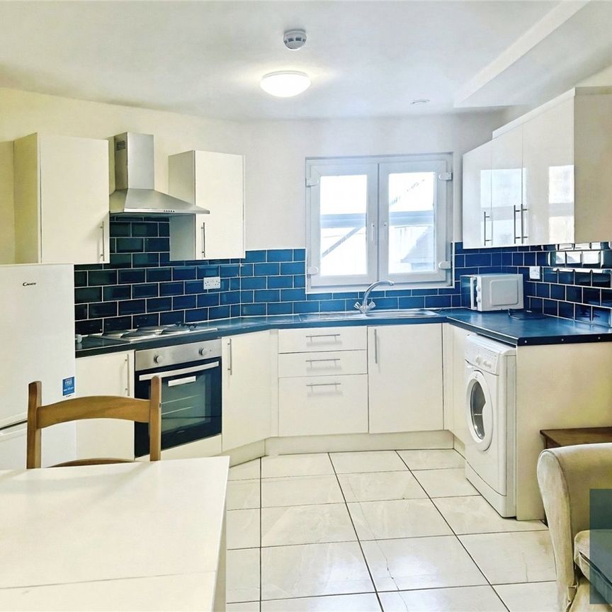 Cross Church Street, Town Centre, Huddersfield, HD1 - Photo 1