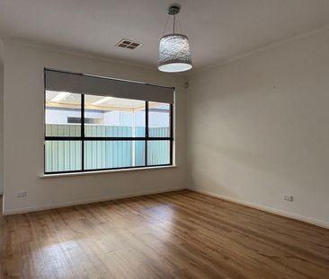 Modern, Stylish Living in Mawson Lakes - Photo 4