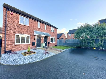 3 bedroom house to rent Kimbolton Way, Boulton Moor, Derby, DE24 - Photo 2