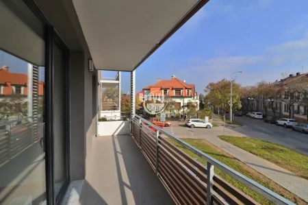 Nabízíme pronájem zánovního zděného bytu 2+kk s balkónem a parkovacím stáním u centra Jihlavy - Fotografie 4