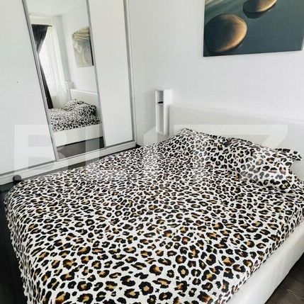 Apartament cu 2 camere, 50 mp, parcare, complex Vision - Photo 1