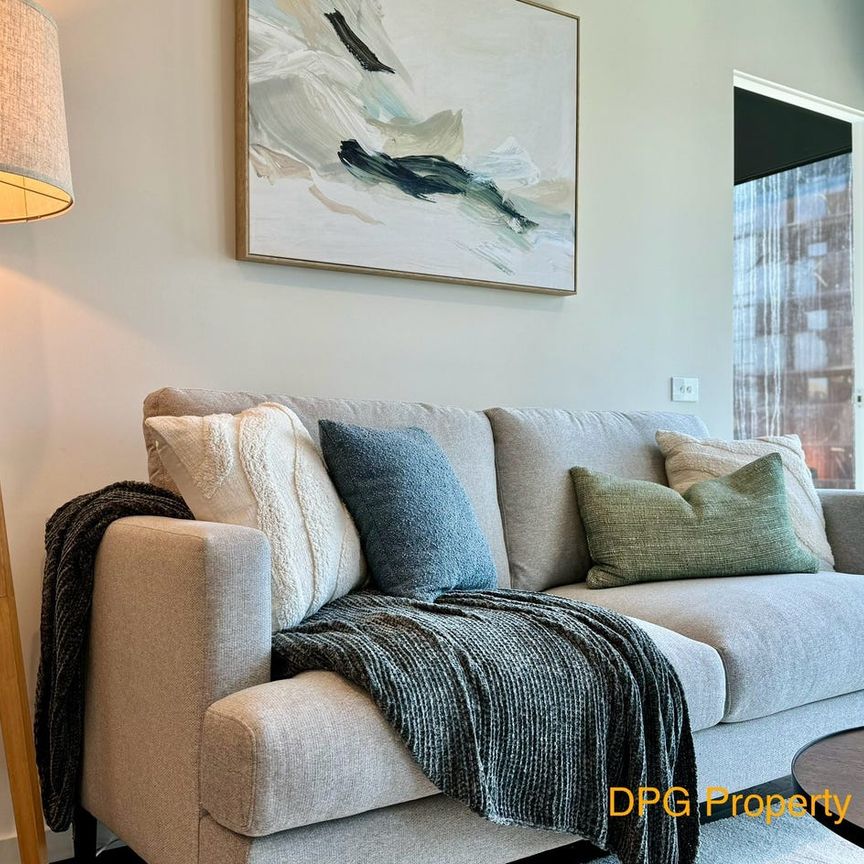 Wide frontages to maximise views Level 33 - Furnished MOVE-IN NOW - Photo 1