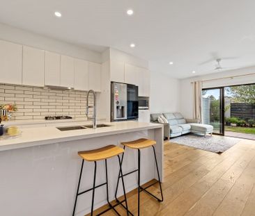 3 Hardy Loop, Keysborough VIC 3173 - Townhouse For Rent | Domain - Photo 1