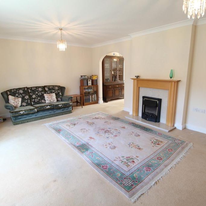 3 bedroom detached bungalow to rent - Photo 1