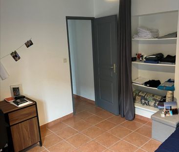 A LOUER T1 BIS DE PLAIN-PIED A DOLE (39100) - Photo 2