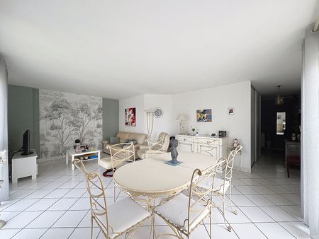 Apartment - Photo 3