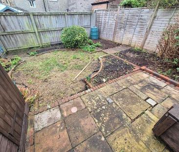 South Street, Crewkerne, TA18 - Photo 4