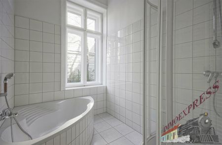 Nähe Schloss Hetzendorf = 3-Zimmer-Wohnung = Loggia = Belghofergasse - Photo 2