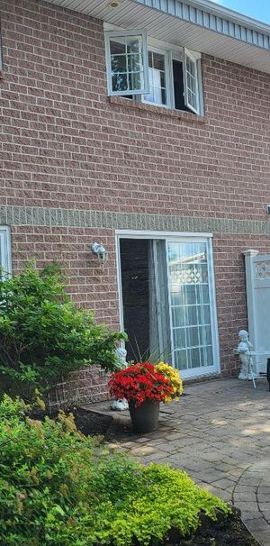 Maison de ville 2 étages à Sainte-Marie - Photo 1