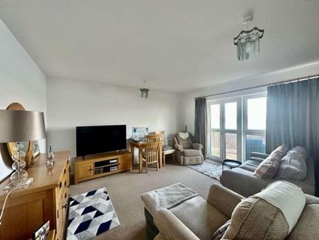 The Lantern Building, Davidson Close, SO45 - Photo 5