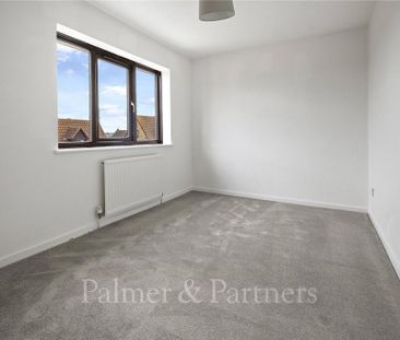 3 bedroom link detached house to rent - Photo 6