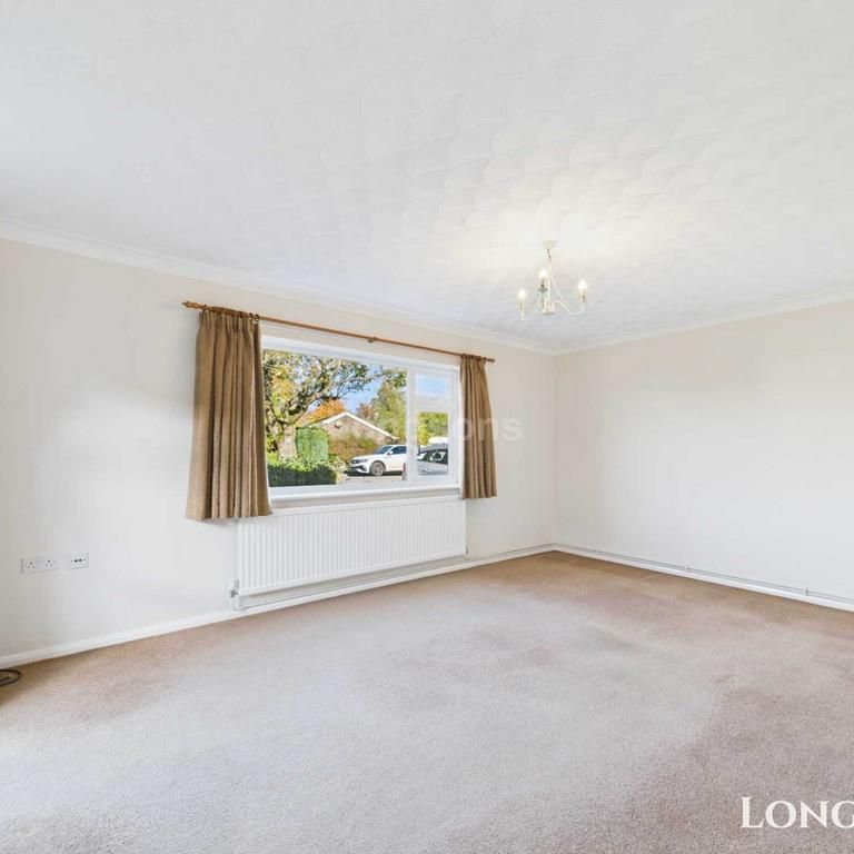 3 bedroom detached bungalow to rent - Photo 1