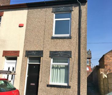 2 bedroom terraced house to rent - Photo 2