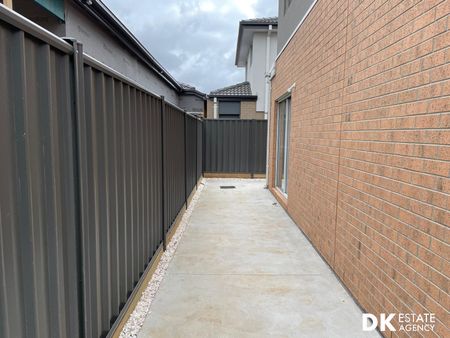 3 beds 2 baths 2cars Spacious and brand new 3 bedrooms house in Strathtulloh, - Photo 3