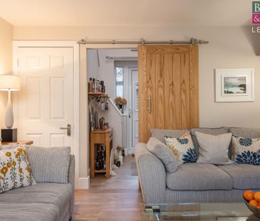 3 bedroom terraced house to rent - Photo 5