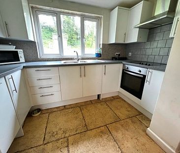 3 Bed - Jarvis Quarry, Tetbury Road, Cirencester - Photo 3