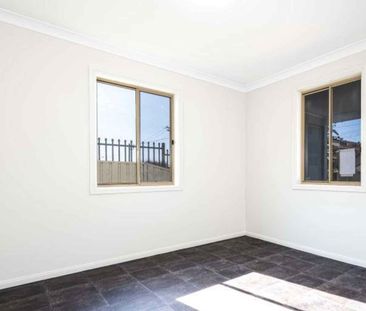15 Iolanthe Street Campbelltown - Photo 3