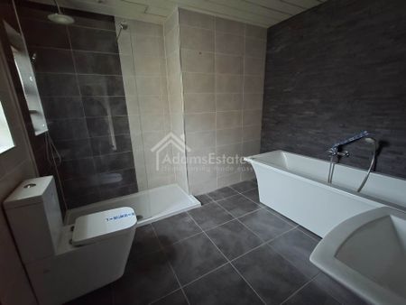 Price £900 pcm - Available Now - Unfurnished - Photo 5