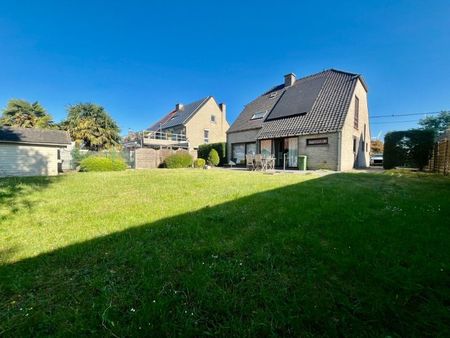 PRACHTIGE VILLA MET DRIE SLAAPKAMERS EN EEN GROTE TUIN - Photo 5