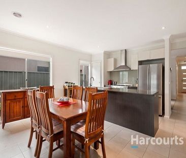 Spacious 4-Bedroom Home in Mernda! - Photo 3