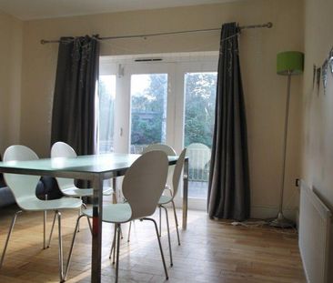 6 bedroom semi-detached house to rent - Photo 1