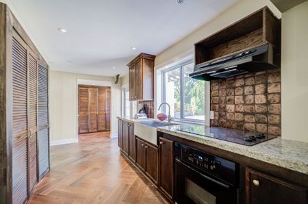 For Lease - 363 Lakeshore Road, Oakville, Ontario - Photo 4