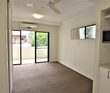 Unit 13/48-50 Lee Street, Caboolture QLD 4510 - Studio For Rent | D... - Photo 2