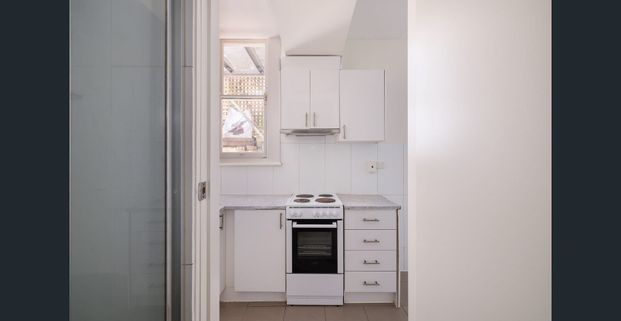 Affordable studio and a village lifestyle - Photo 1