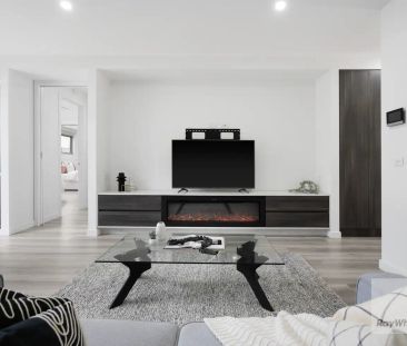 “Modern Comfort Meets Designer Living” - Photo 2