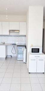 Location Appartement 2 pièces 42m² - Photo 3