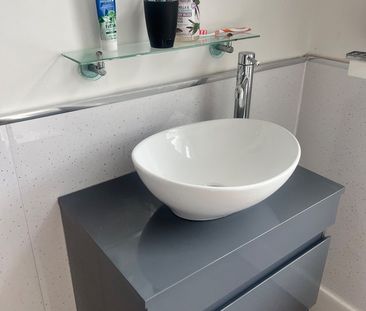 5 Bed Terraced House, Newington Road, S11 - Photo 1