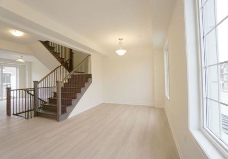 For Lease - 3328 Thunderbird Promenade, Pickering, Ontario - Photo 3