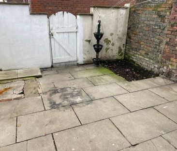 Brewerton Road, Oldham, , UK - Photo 4