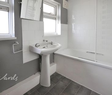 3 bedroom semi-detached house to rent - Photo 6