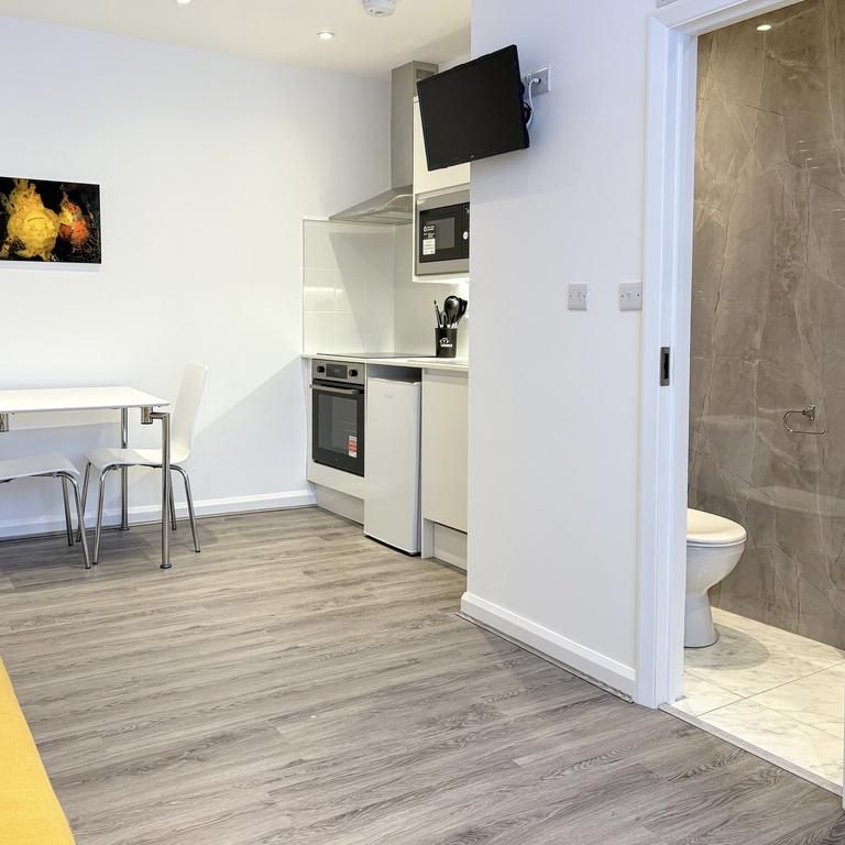 1 bedroom flat to rent - Photo 1