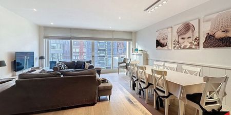 Appartement te huur in Knokke voor € 1.325 met 2 slaapkamers - Photo 2