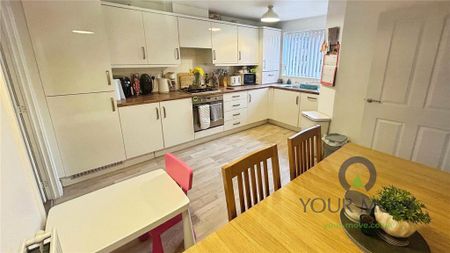 3 bedroom end of terrace house to rent - Photo 5