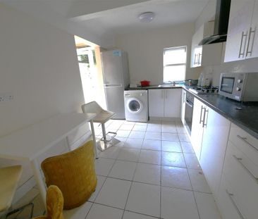 9 bedroom house share to rent - Photo 5