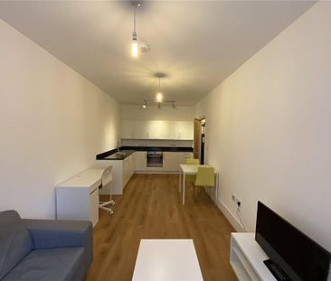 1 bedroom flat to rent - Photo 1