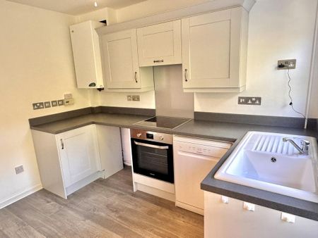 3 bedroom detached bungalow to rent - Photo 5