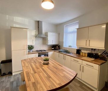 1 bed house share to rent in Woodbine Road, Burnley, BB12 - Photo 4