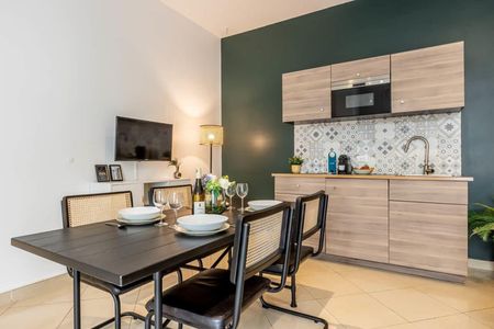 Avenue des Champs-Élysées - Photo 5