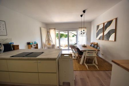 Topsaniertes "Haus im Haus" mit eigenem Eingang, Terrasse und Garten in Hangelar! 184qm, 2 Bäder... - Photo 5